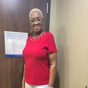 Meet your Posher, Maxine